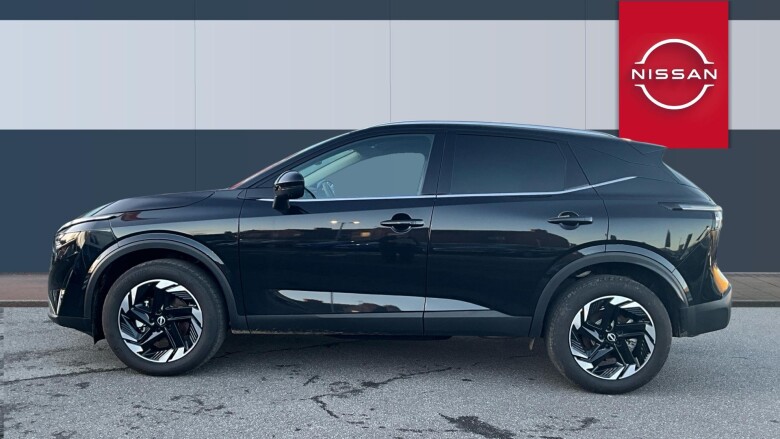 Nissan Qashqai 1.3 DiG-T MH N-Connecta 5dr Petrol Hatchback